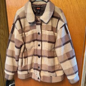 BASS Plaid Teddy Sherpa Jacket in Cream & Brown